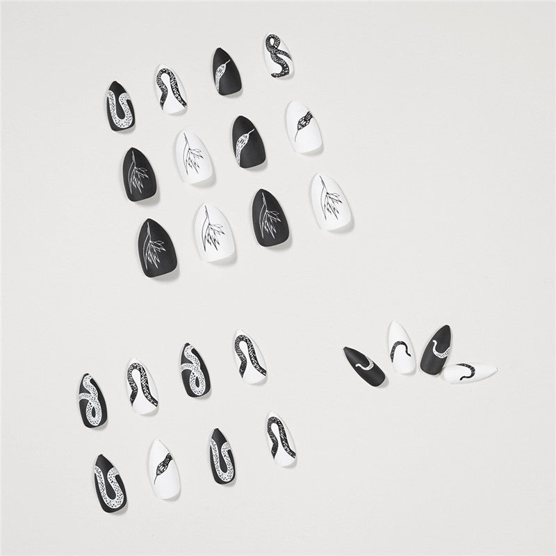 Women's Almond Shaped Nail Set with Serpentine Design