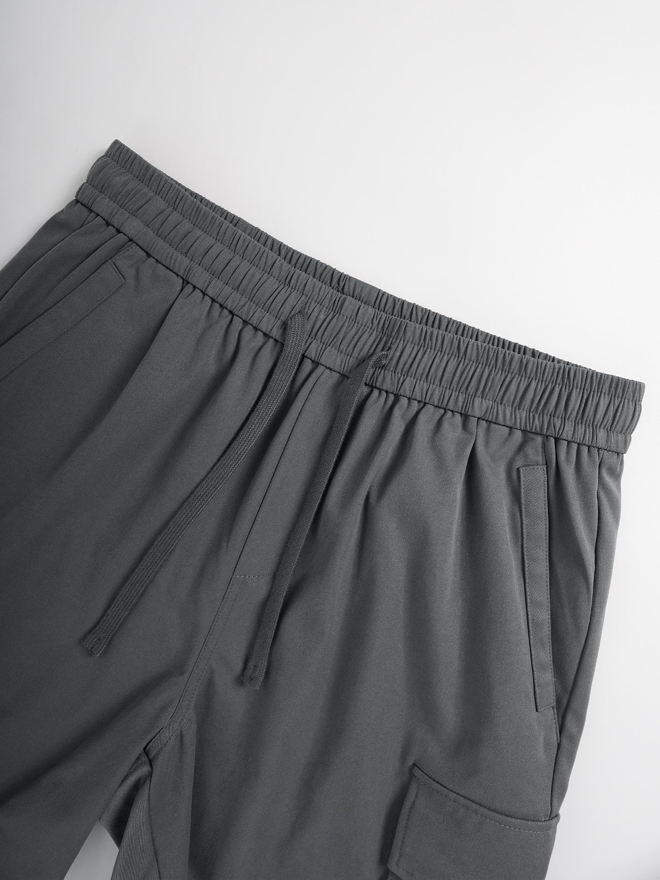 Cropped Work-Ready Bottoms Delivering Rugged Summer Urban Comfort-Theone Apparel
