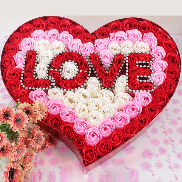 I Love You 100 pc Flower Rose in Heart Shaped Box