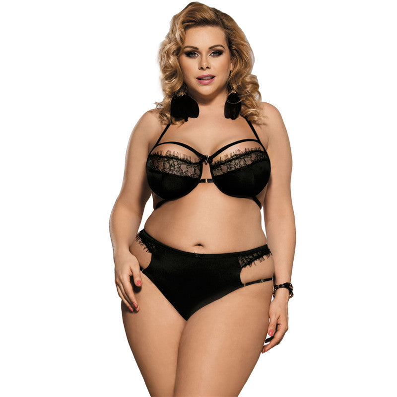 Plus Size Bra and Panty Cutout Set