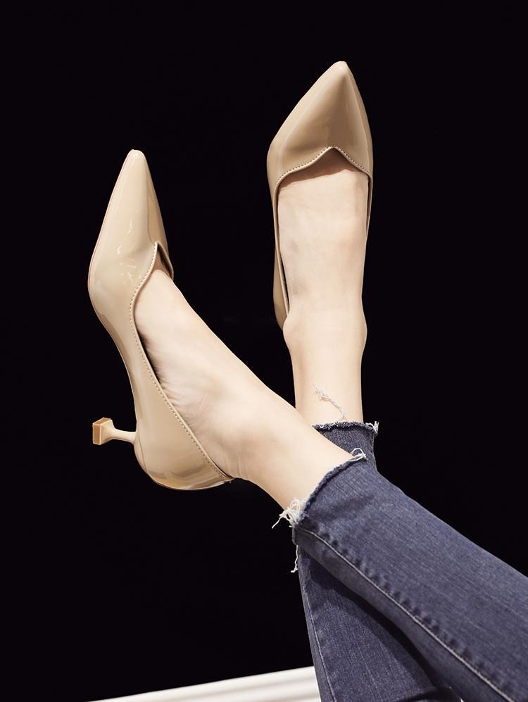 Square Statement Heel Kitten Pumps